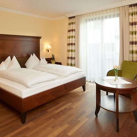 Hotel Zur Post Bad Koetzting Bagian luar foto