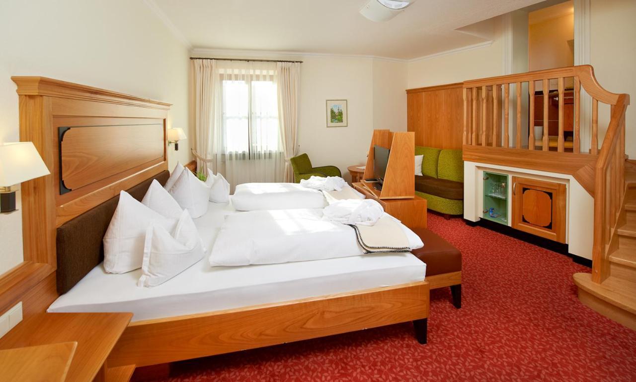 Hotel Zur Post Bad Koetzting Bagian luar foto