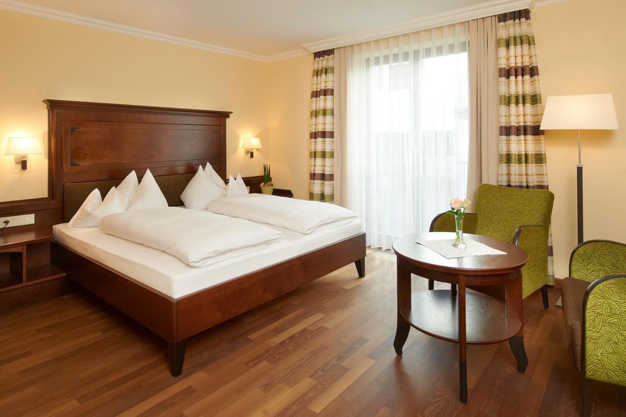 Hotel Zur Post Bad Koetzting Bagian luar foto