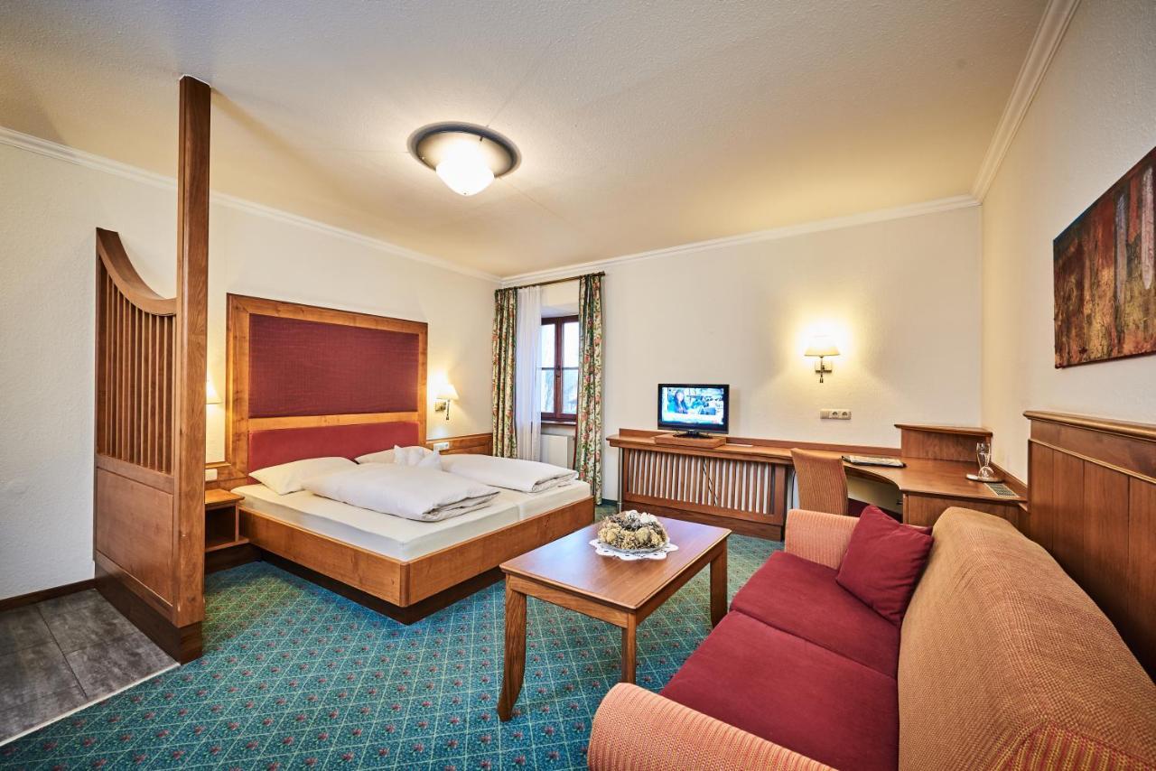 Hotel Zur Post Bad Koetzting Bagian luar foto